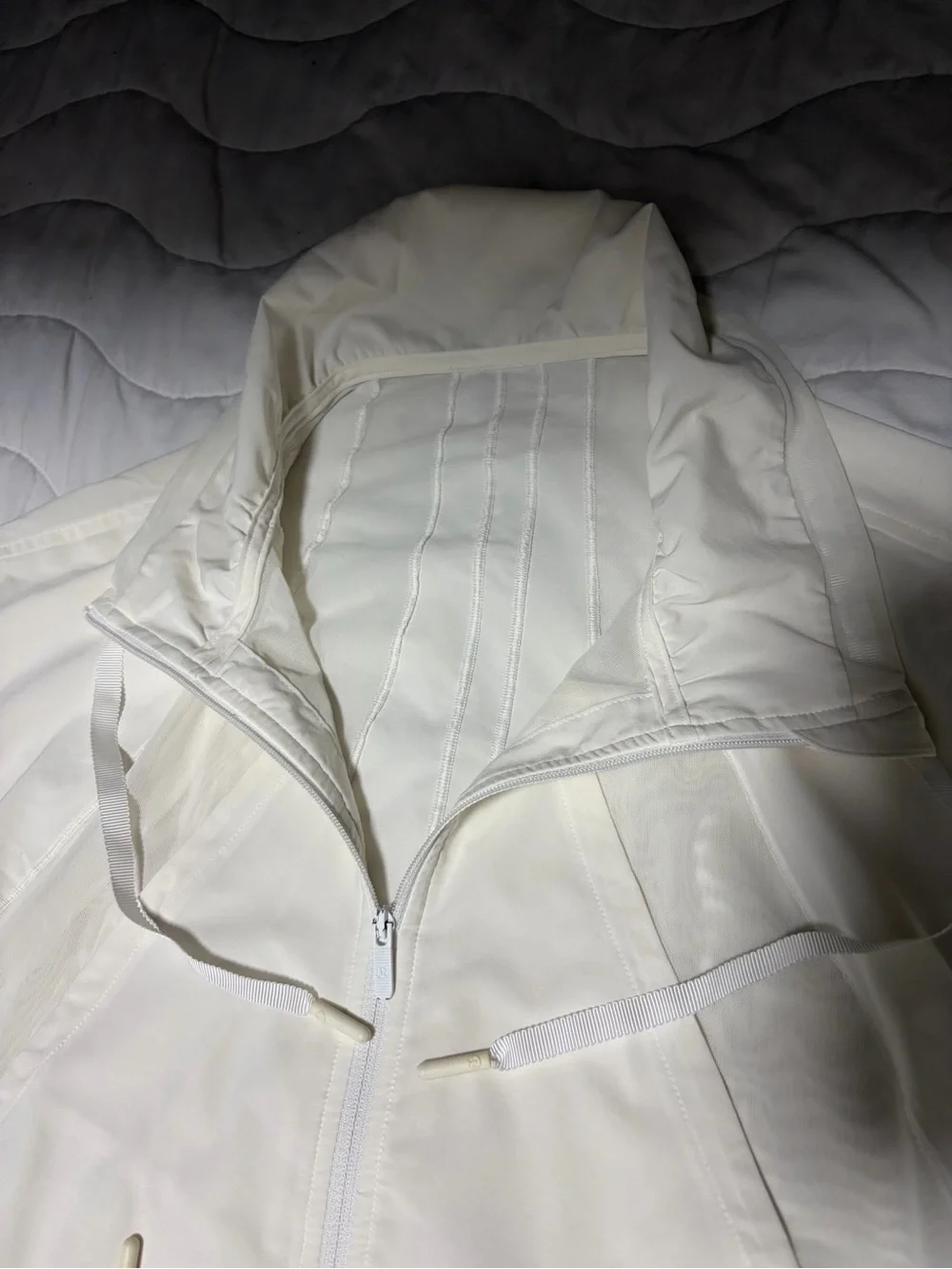 ALO Yoga Cream Lightweight Zip-Up Bomber Jacket